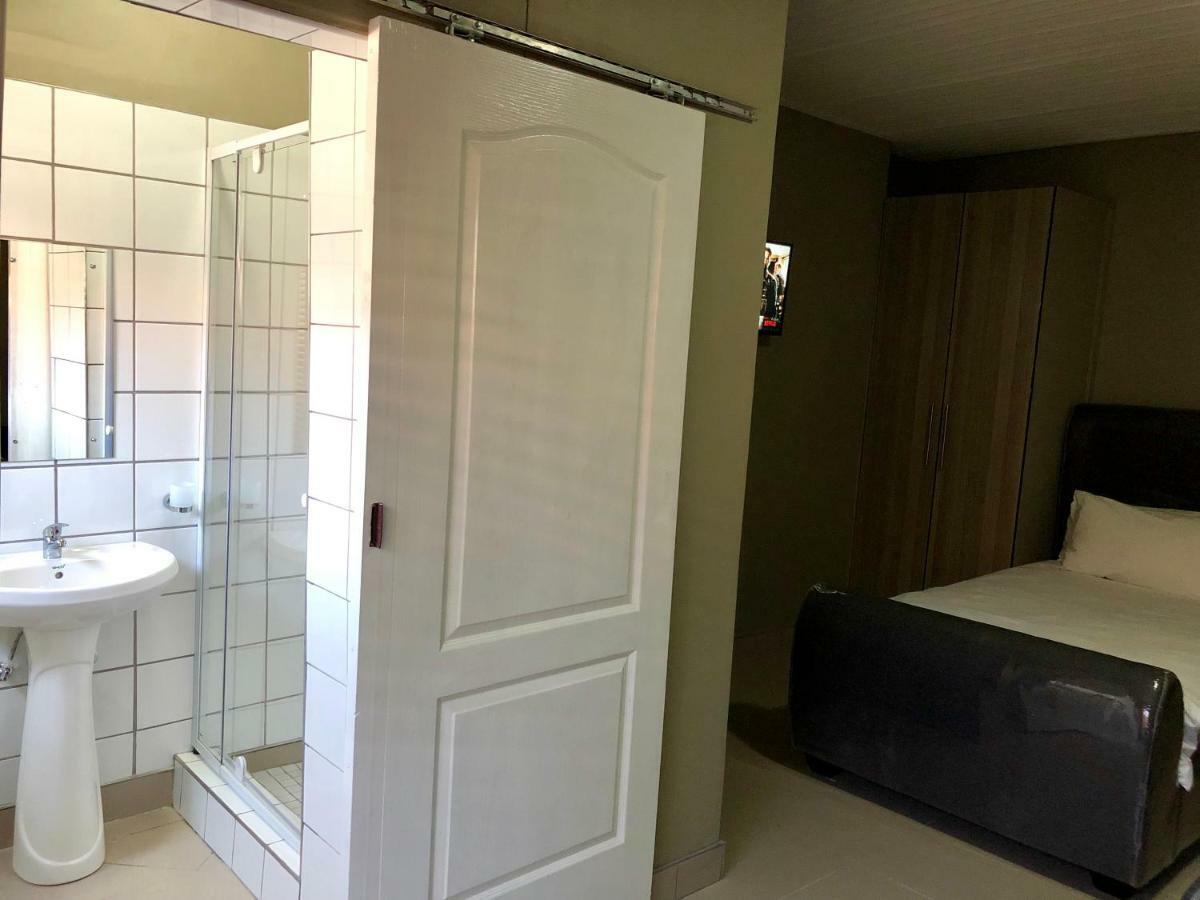 City Lodge Etosha Omuthiya 외부 사진